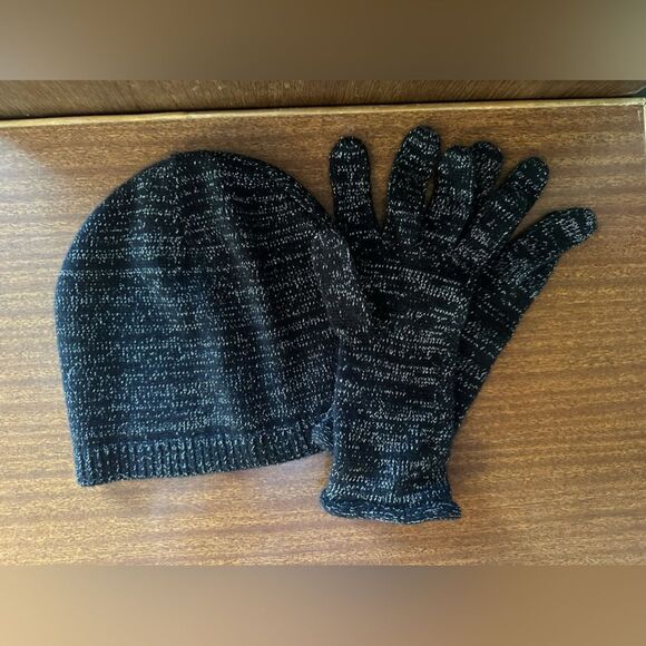 Covington gloves & beanie set - Picture 1 of 6
